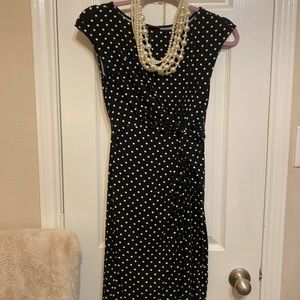 Xs polka dotted dress 👗